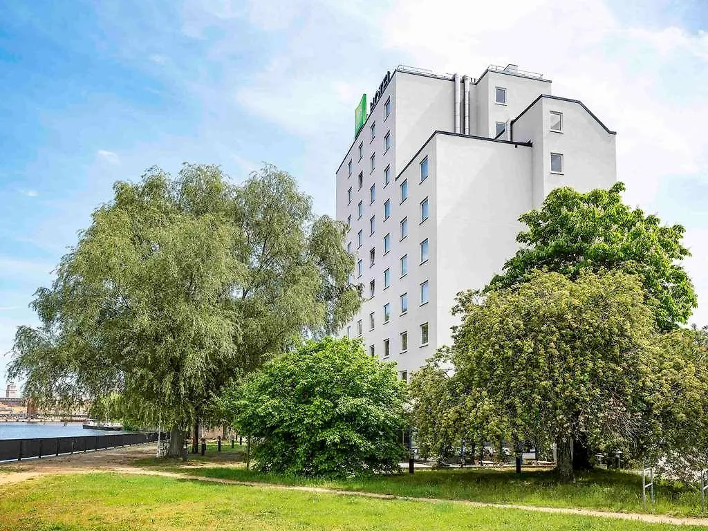 Ibis Styles Berlin Treptow Hotel